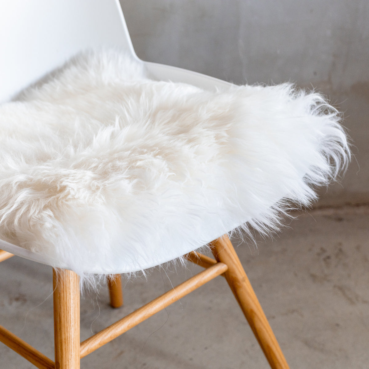 Coussin de chaise peau de mouton de Nouvelle-Zélande blanc - vue 2